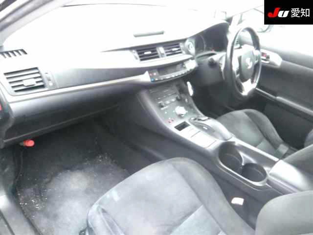 LEXUS CT200H