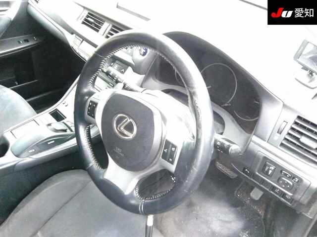LEXUS CT200H