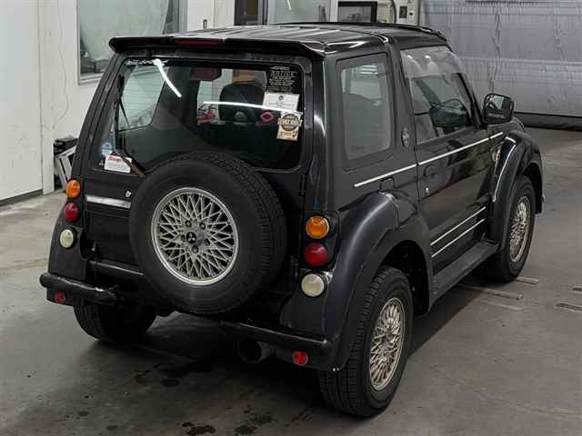 MITSUBISHI PAJERO JUNIOR