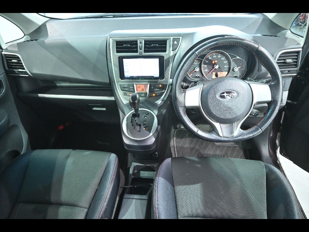 SUBARU TREZIA