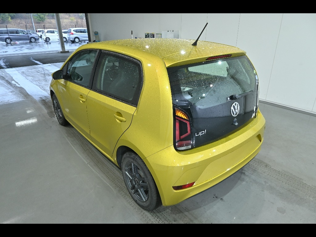 VOLKSWAGEN UP!