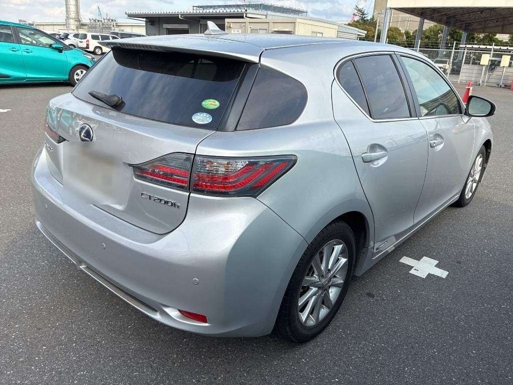 LEXUS CT200H