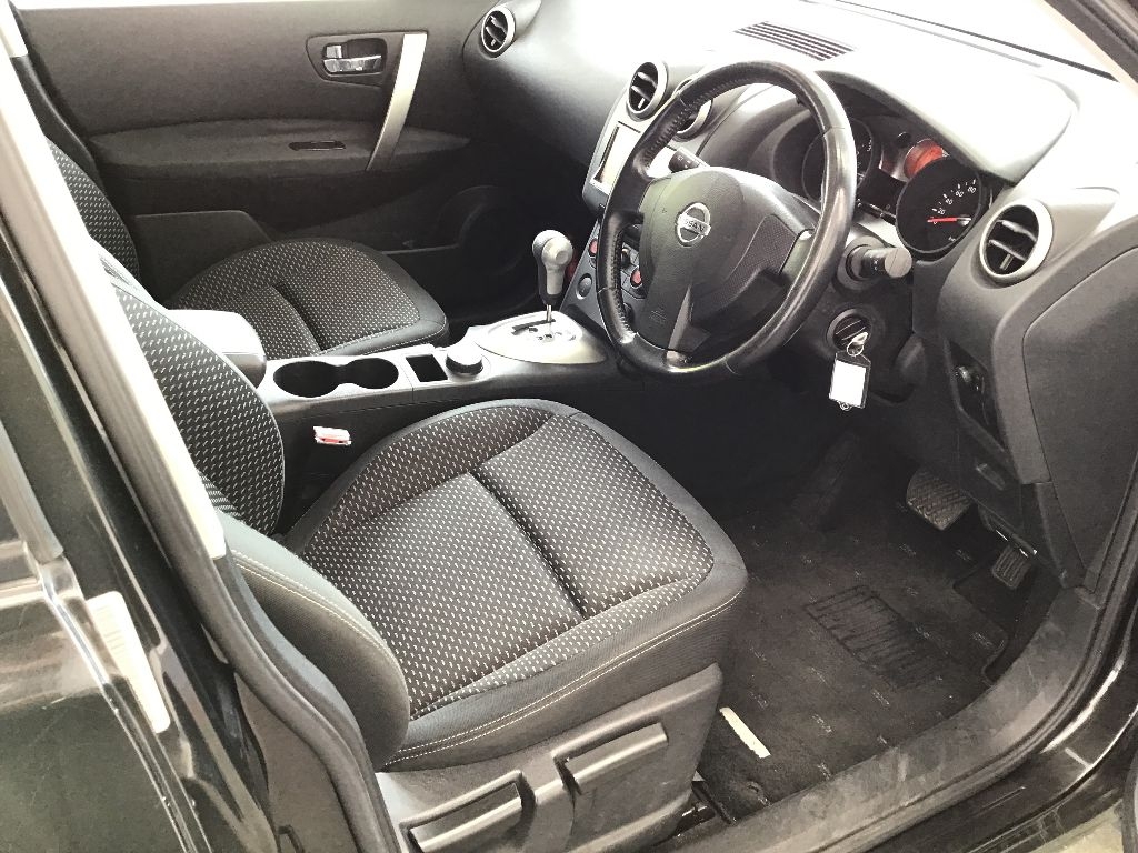 NISSAN DUALIS