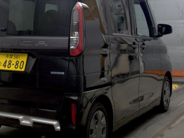MITSUBISHI DELICA MINI