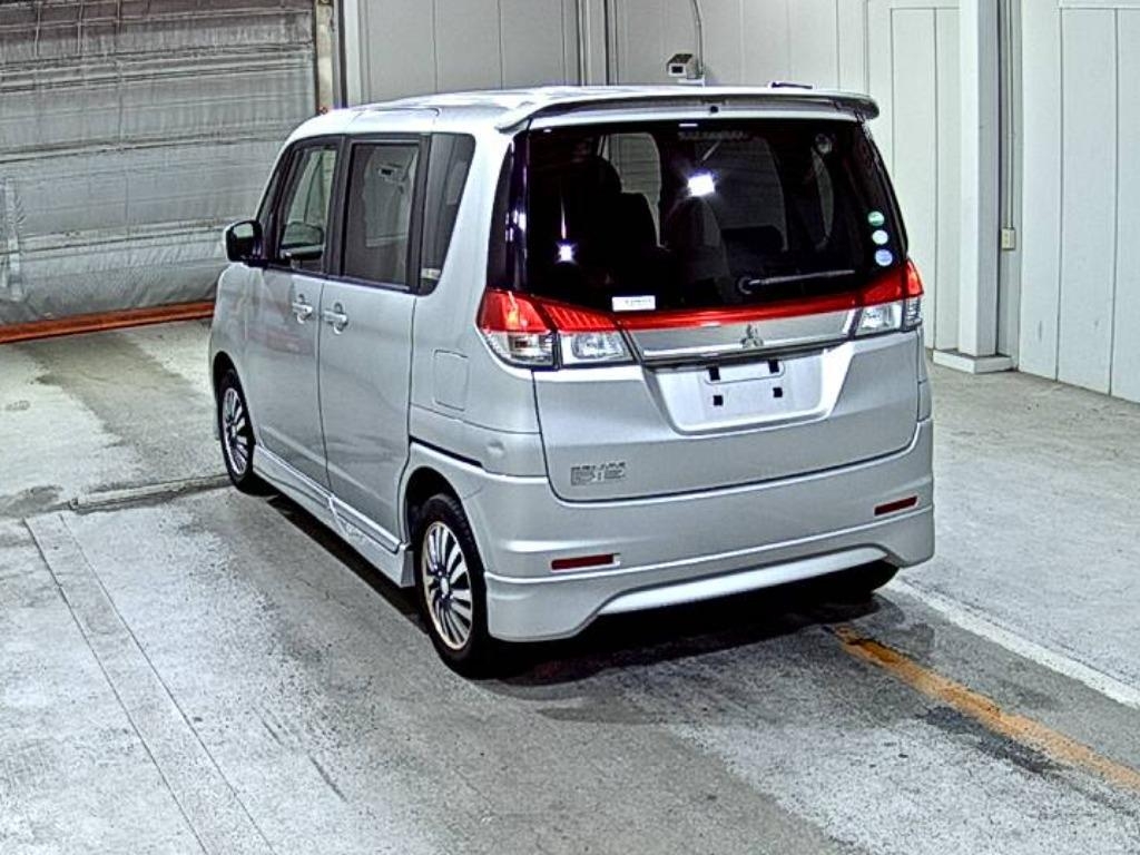 MITSUBISHI DELICA D:2