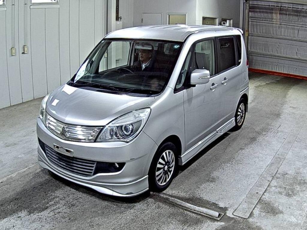 MITSUBISHI DELICA D:2