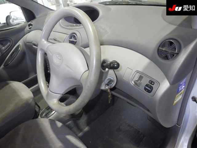 TOYOTA PLATZ