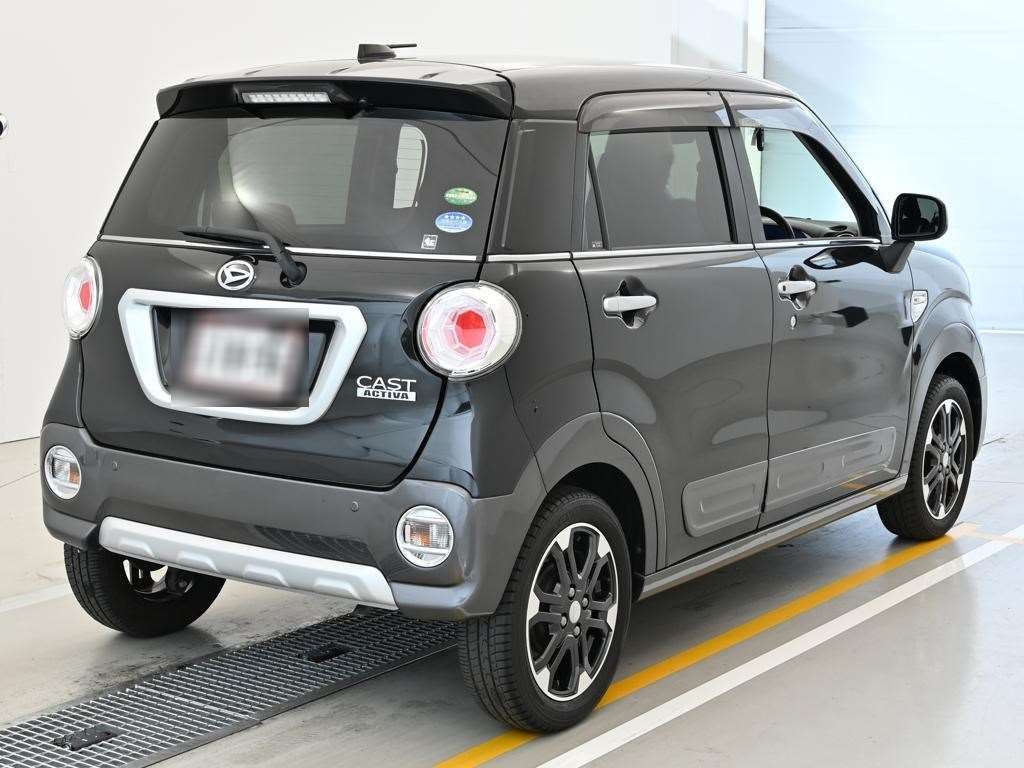 DAIHATSU CAST