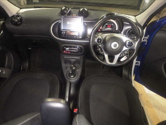 SMART FORFOUR