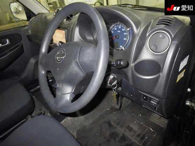 NISSAN KIX