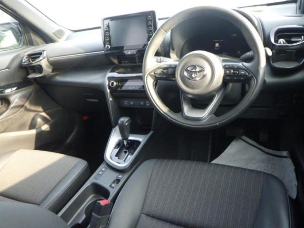 TOYOTA YARIS CROSS