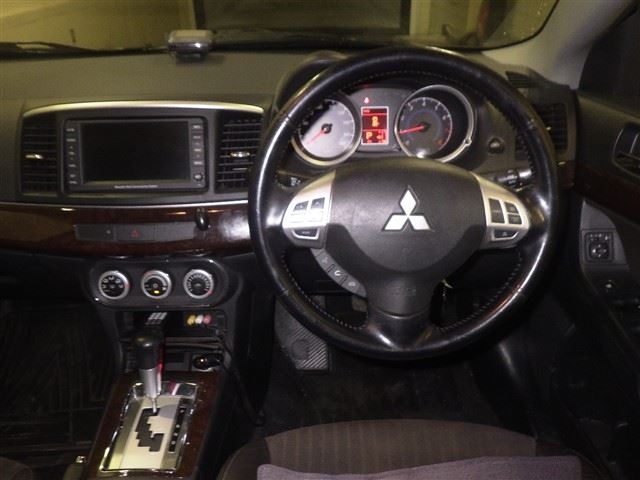 MITSUBISHI GALANT FORTIS