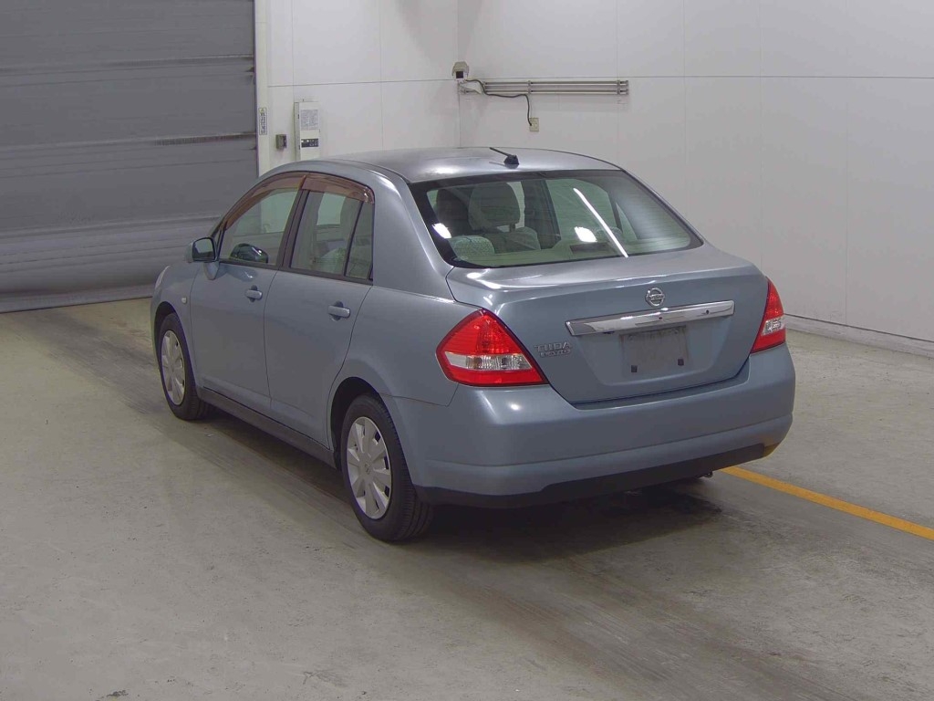 NISSAN TIIDA LATIO