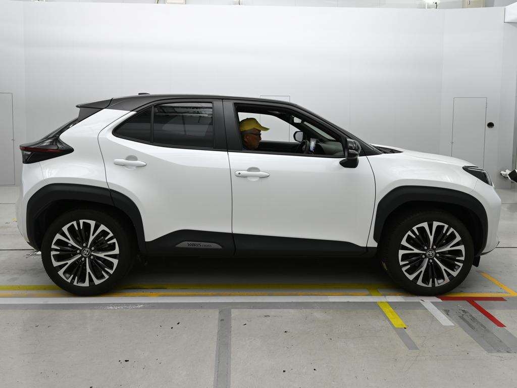 TOYOTA YARIS CROSS