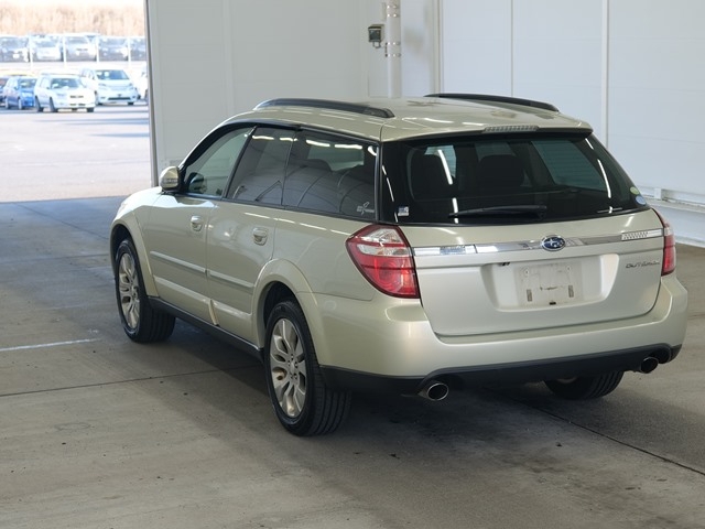 SUBARU OUTBACK