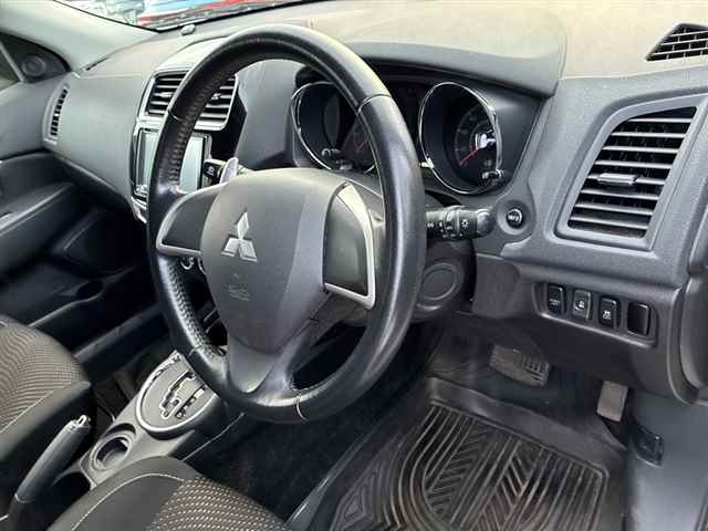 MITSUBISHI RVR