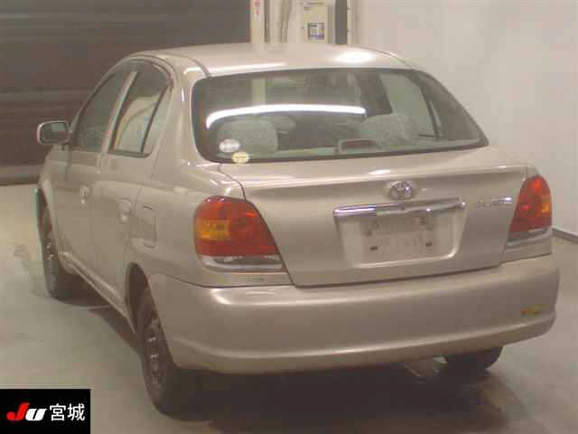 TOYOTA PLATZ
