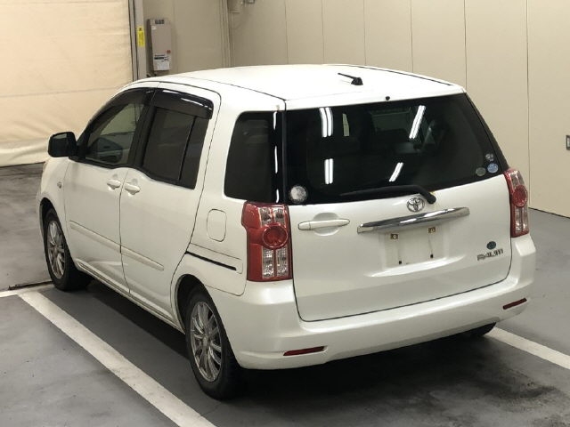 TOYOTA RAUM