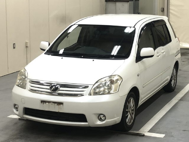 TOYOTA RAUM