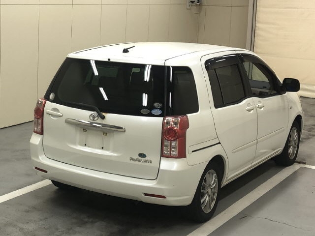 TOYOTA RAUM