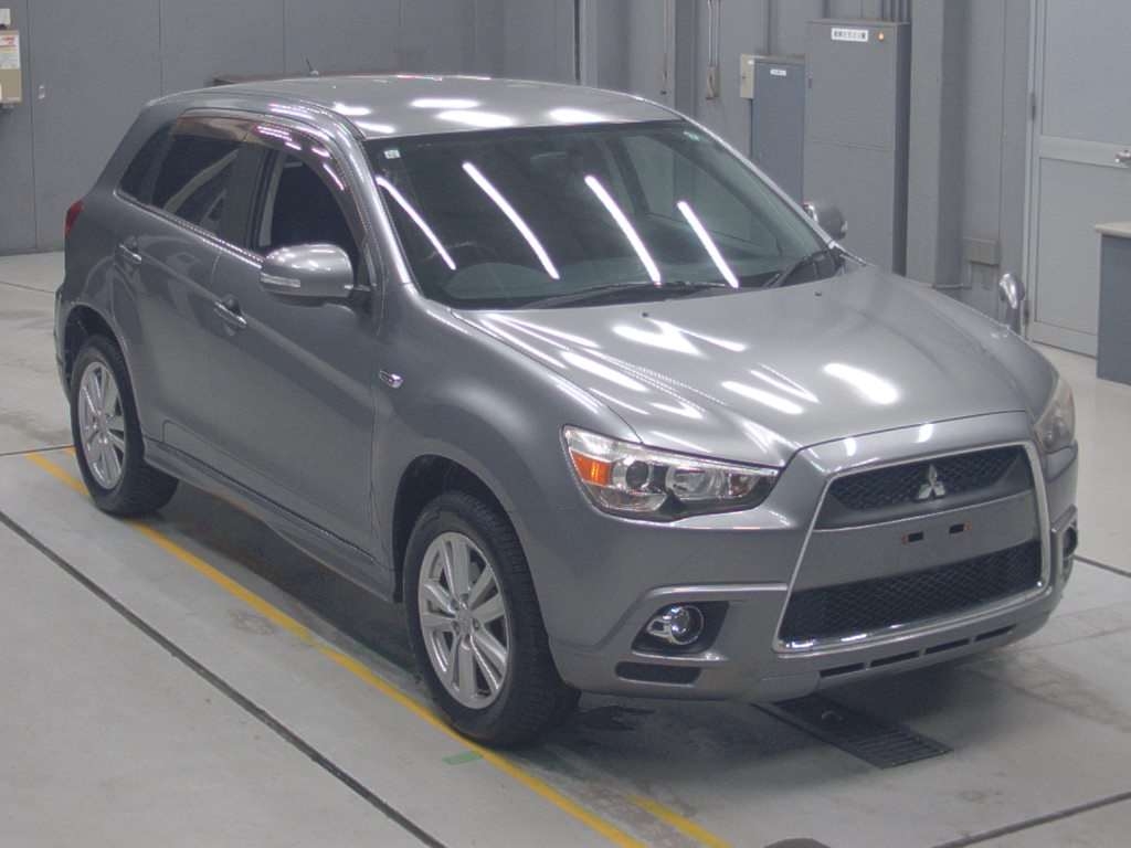 MITSUBISHI RVR