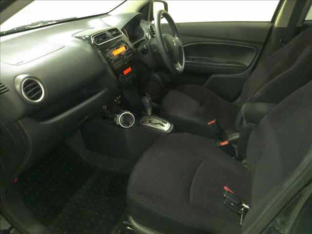 MITSUBISHI MIRAGE