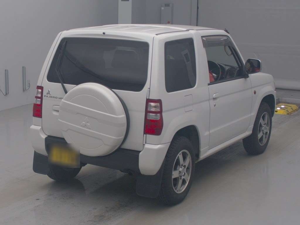 MITSUBISHI PAJERO MINI