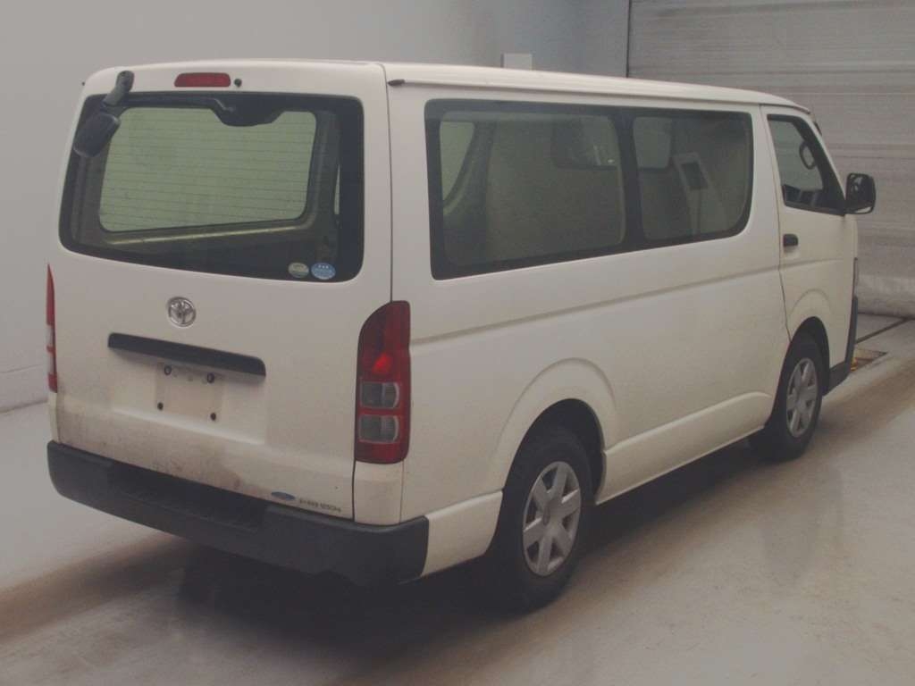 TOYOTA REGIUS ACE
