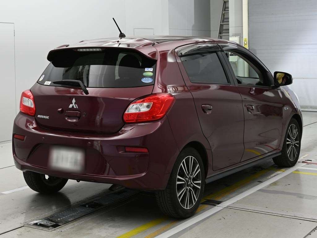 MITSUBISHI MIRAGE