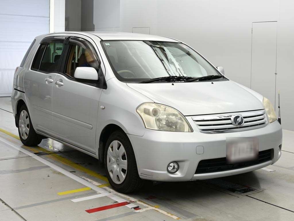 TOYOTA RAUM