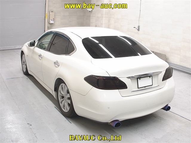 NISSAN FUGA