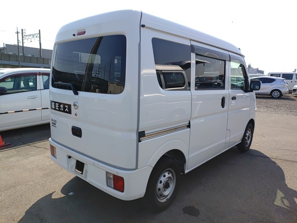 NISSAN NV100 CLIPPER
