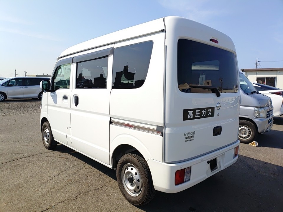 NISSAN NV100 CLIPPER