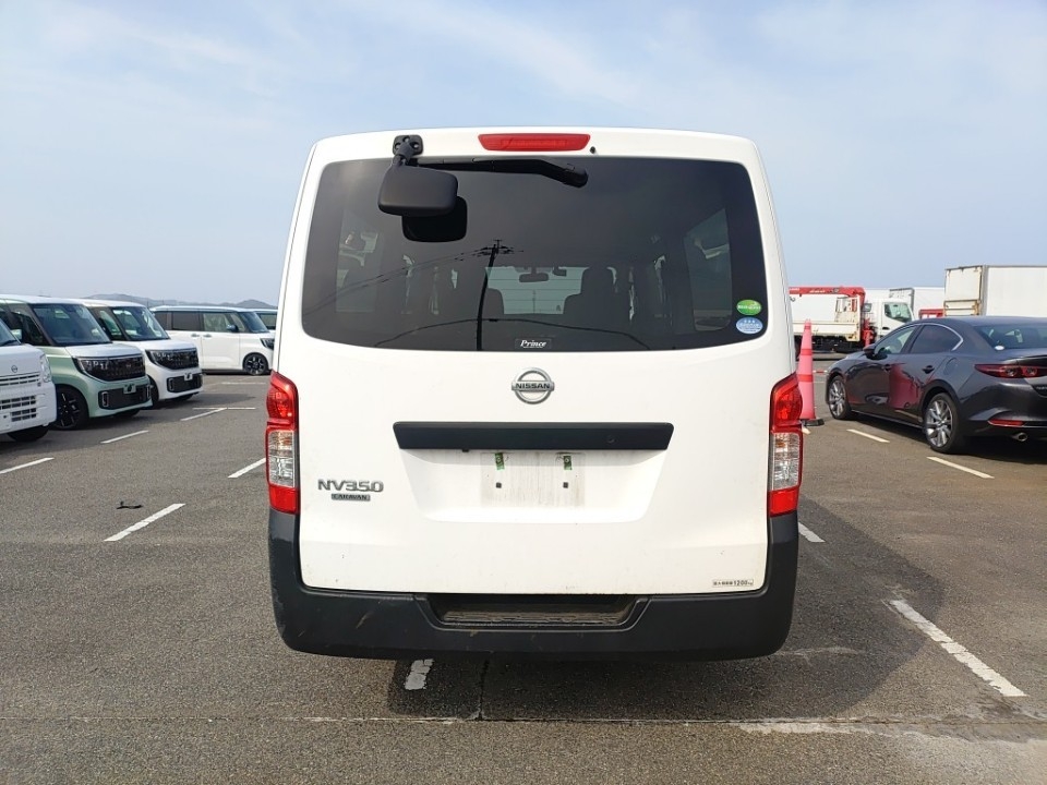 NISSAN NV350 CARAVAN