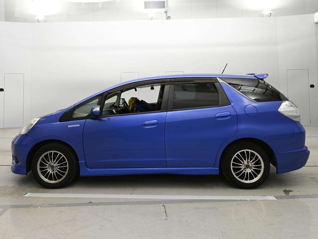HONDA FIT SHUTTLE