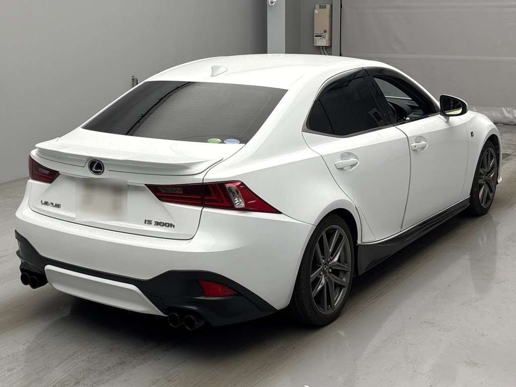 LEXUS IS300H