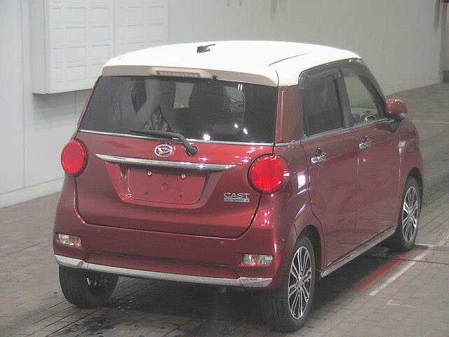 DAIHATSU CAST