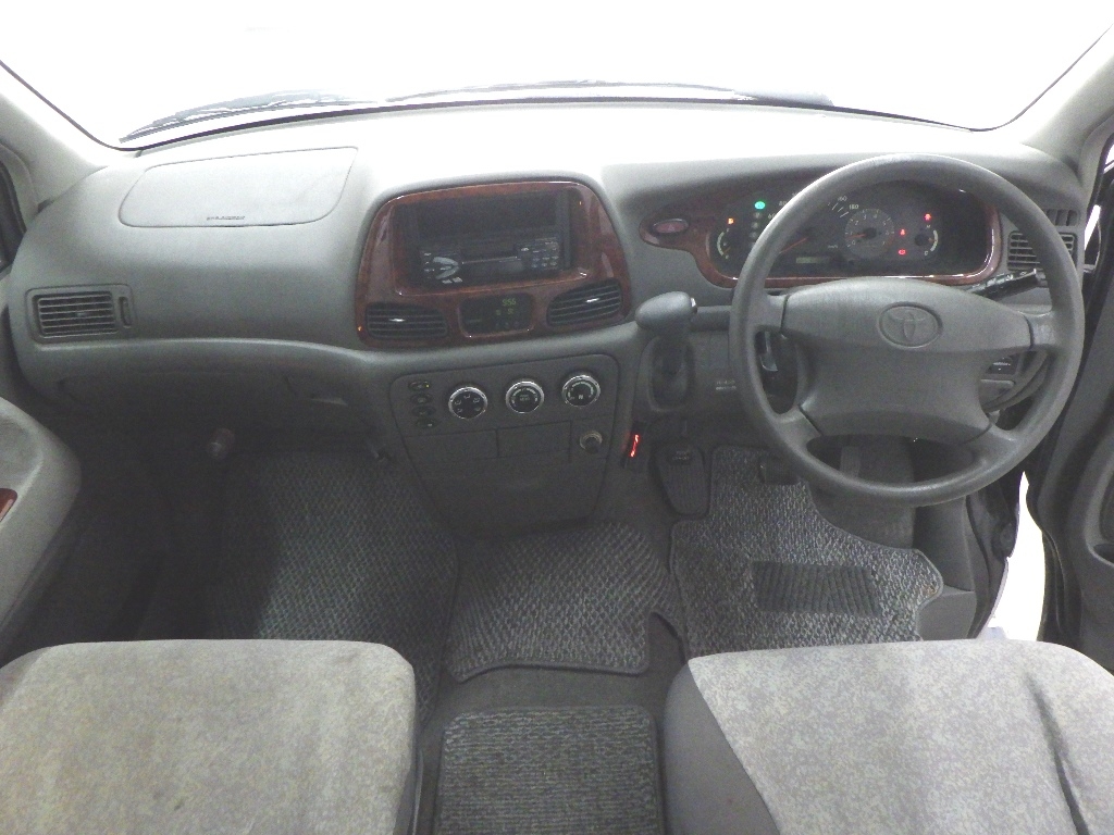TOYOTA TOWN ACE NOAH