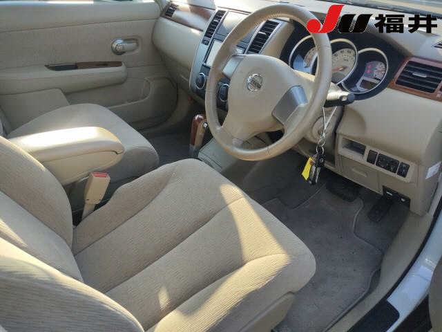 NISSAN TIIDA LATIO