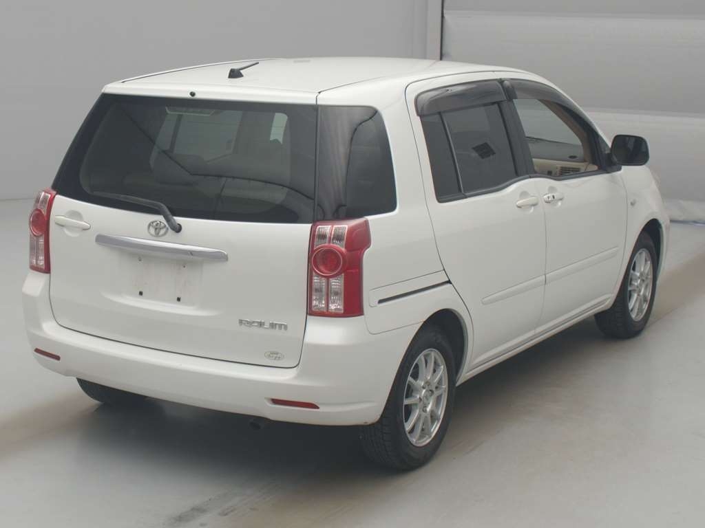 TOYOTA RAUM