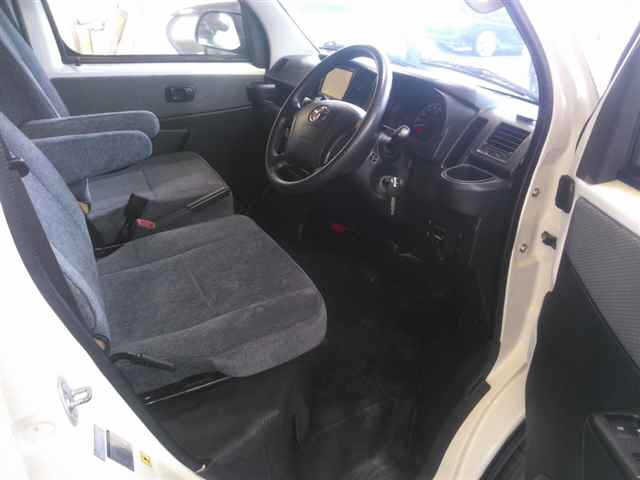 TOYOTA TOWN ACE