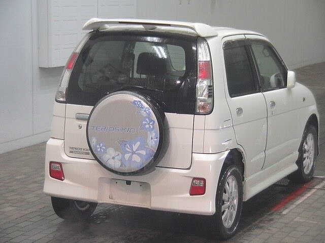 DAIHATSU TERIOS KID