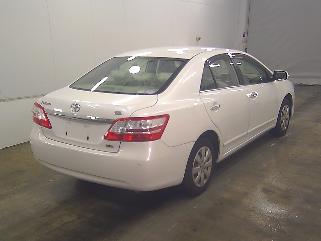 TOYOTA PREMIO