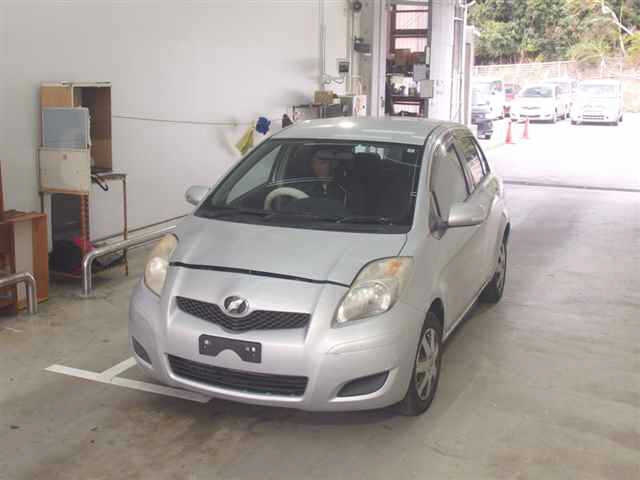 TOYOTA VITZ
