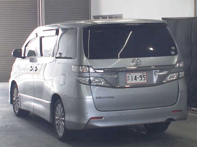 TOYOTA VELLFIRE
