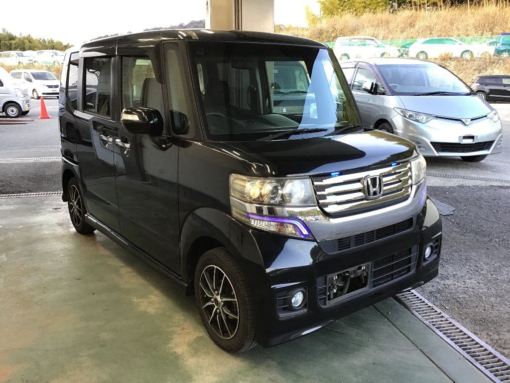 HONDA N-BOX