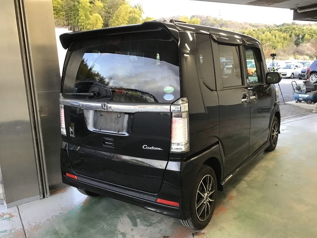 HONDA N-BOX