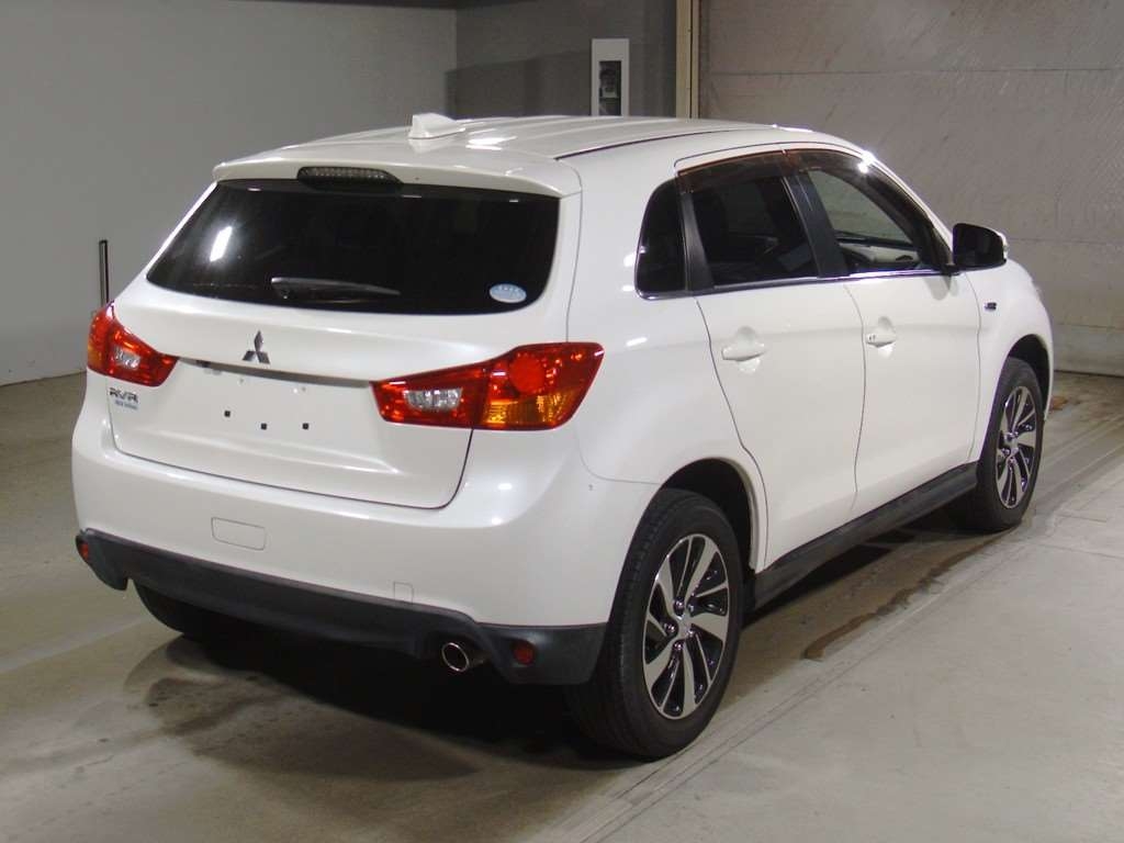 MITSUBISHI RVR