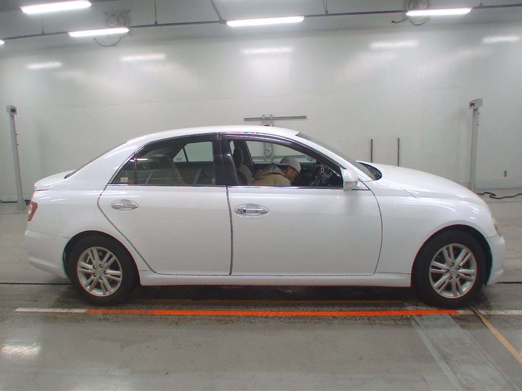TOYOTA MARK X