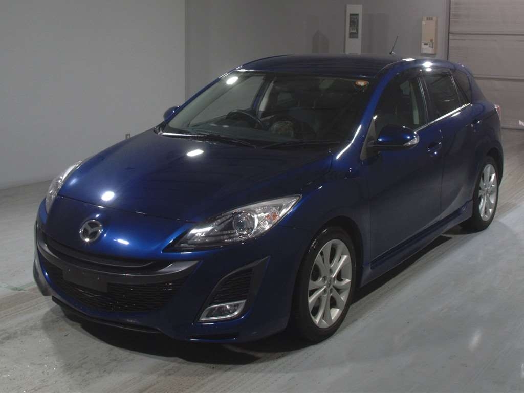 MAZDA AXELA